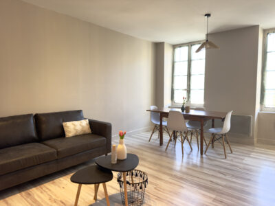Appartement à louer à Carcassonne (11000) — APPARTEMENT T3 MEUBLE – CARCASSONNE HYPER CENTRE
