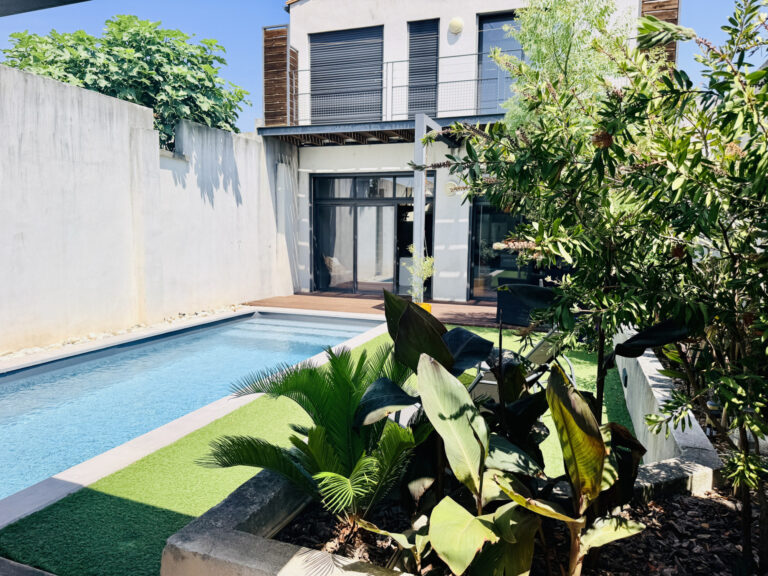 Maison à vendre à Pezens (11170) — Maison entièrement rénover avec piscine