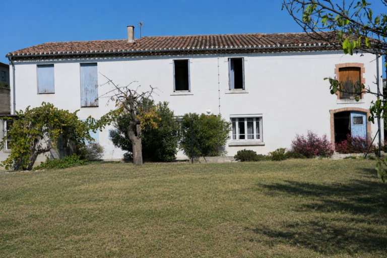 Maison à vendre à Carcassonne (11000) — RARE SUR LE SECTEUR   IDÉAL INVESTISSEURS ET MARCHANDS DE BIENS