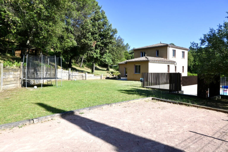 Villa à vendre à Carcassonne (11000) — Superbe villa sur montlegun avec piscine